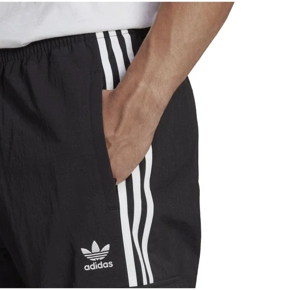 NEW Mens ADIDAS ORIGINALS CARGO Trefoil Track PANTS XL HR3364 Black White - Picture 6 of 7